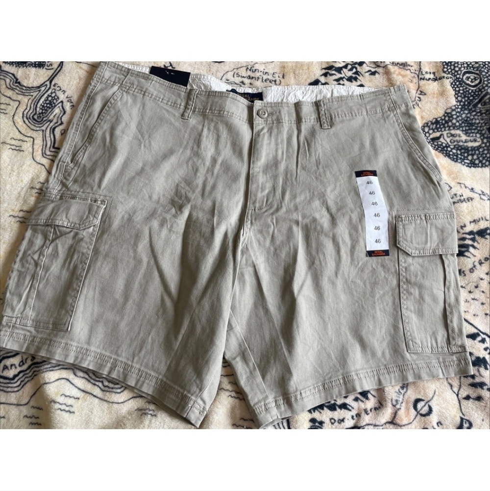 NWT Regal Exchange Mens Size 46 Tan Khaki Shorts